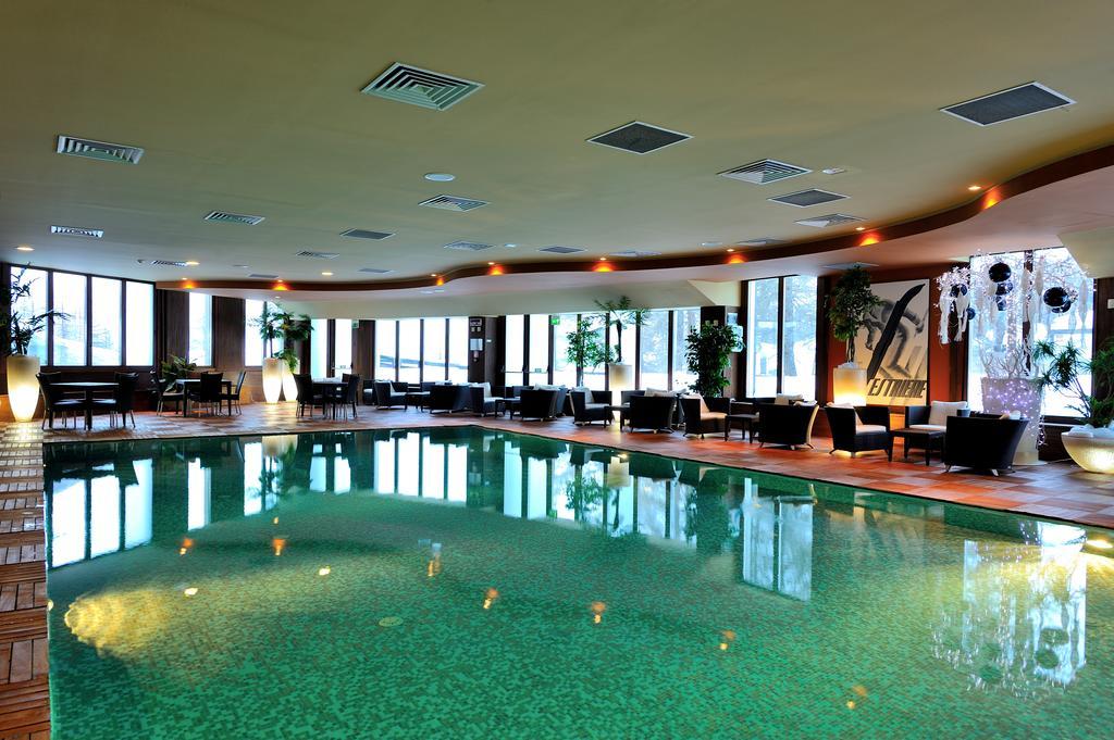 Principi Di Piemonte Sestriere Hotel Exterior photo