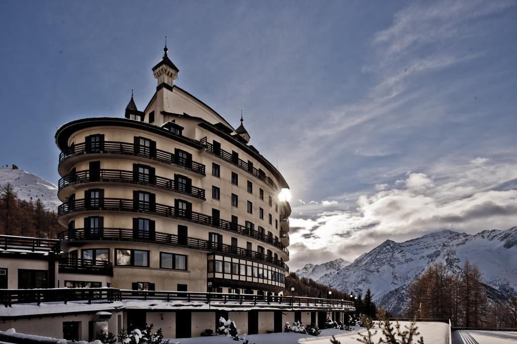 Principi Di Piemonte Sestriere Hotel Exterior photo