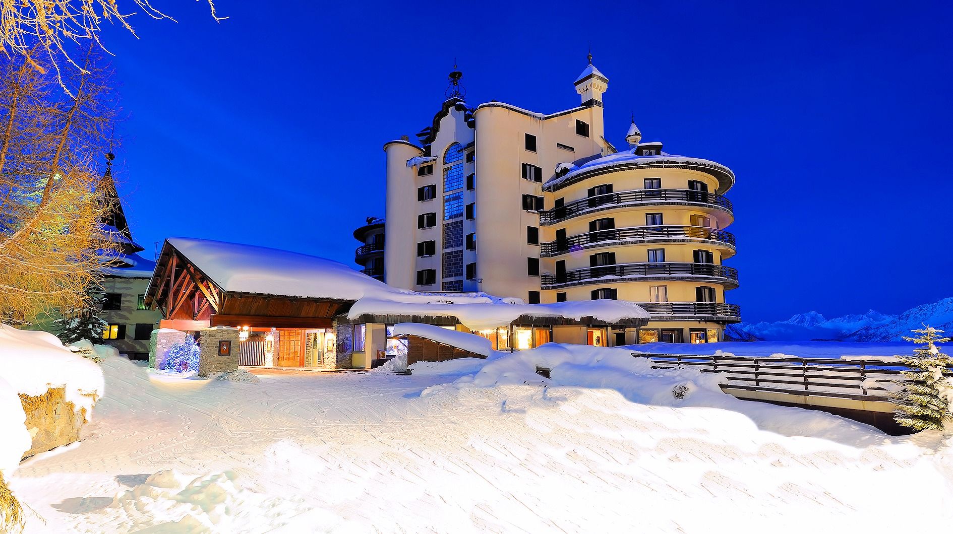 Principi Di Piemonte Sestriere Hotel Exterior photo